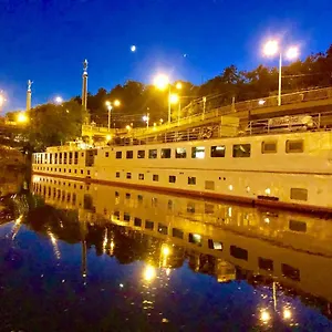 3* Bateau-hôtel Florentina Boat